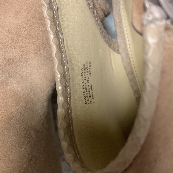 Michael MICHAEL KORS JENNINGS BOOTIES - Picture 8 of 8